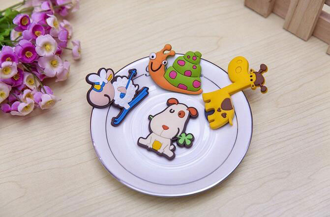 軟膠家居飾品冰箱貼(tiē)定製說明