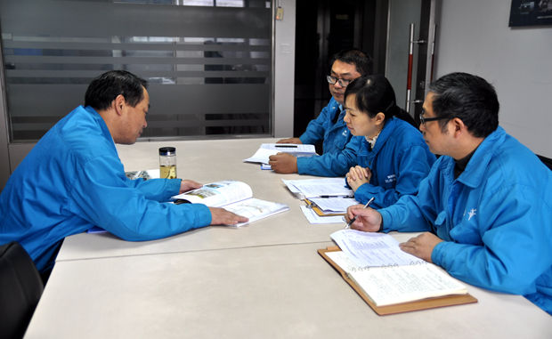 好色先生视频污電機:審核員在內(nèi)審 好色先生视频污電機:審核(hé)員在內審