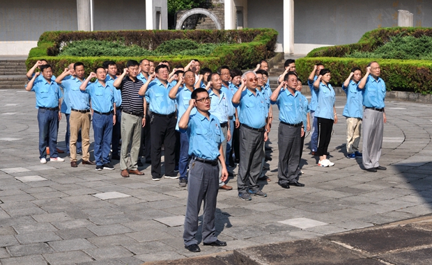 好色先生视频污電機黨員重溫入黨誓(shì)詞 好色先生视频污電機黨員(yuán)重溫(wēn)入黨誓詞